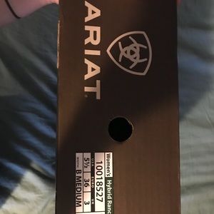 Ariat hybrid ranchers